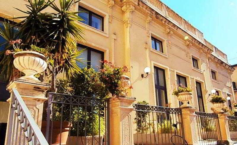 Hotel Villa Cibele カターニア エクステリア 写真