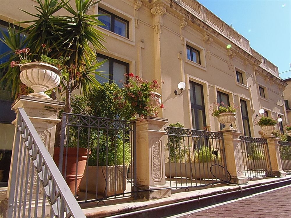 Hotel Villa Cibele カターニア エクステリア 写真