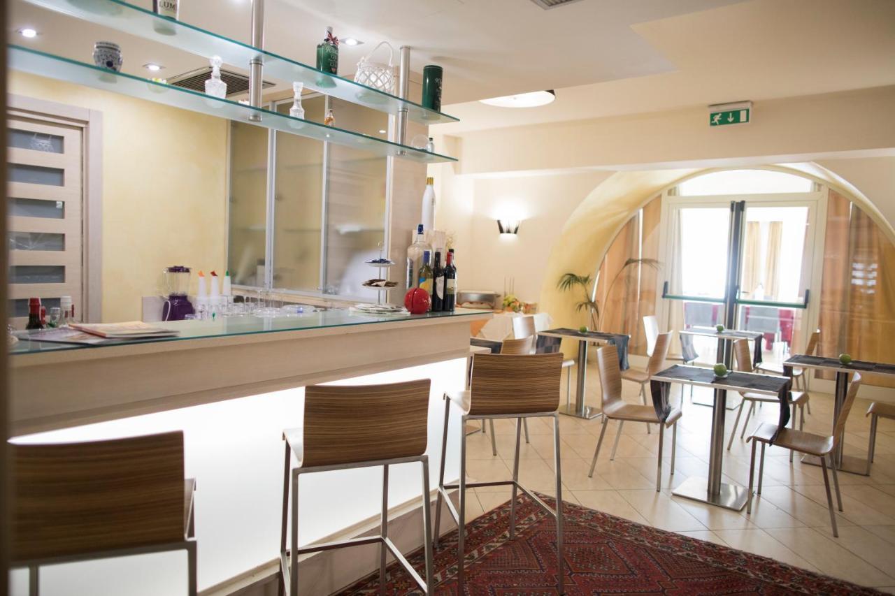 Hotel Villa Cibele カターニア エクステリア 写真