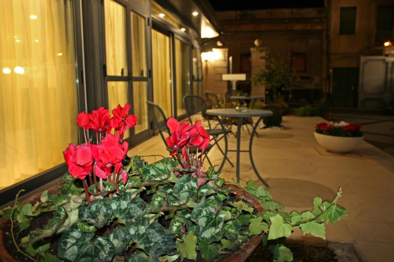 Hotel Villa Cibele カターニア エクステリア 写真