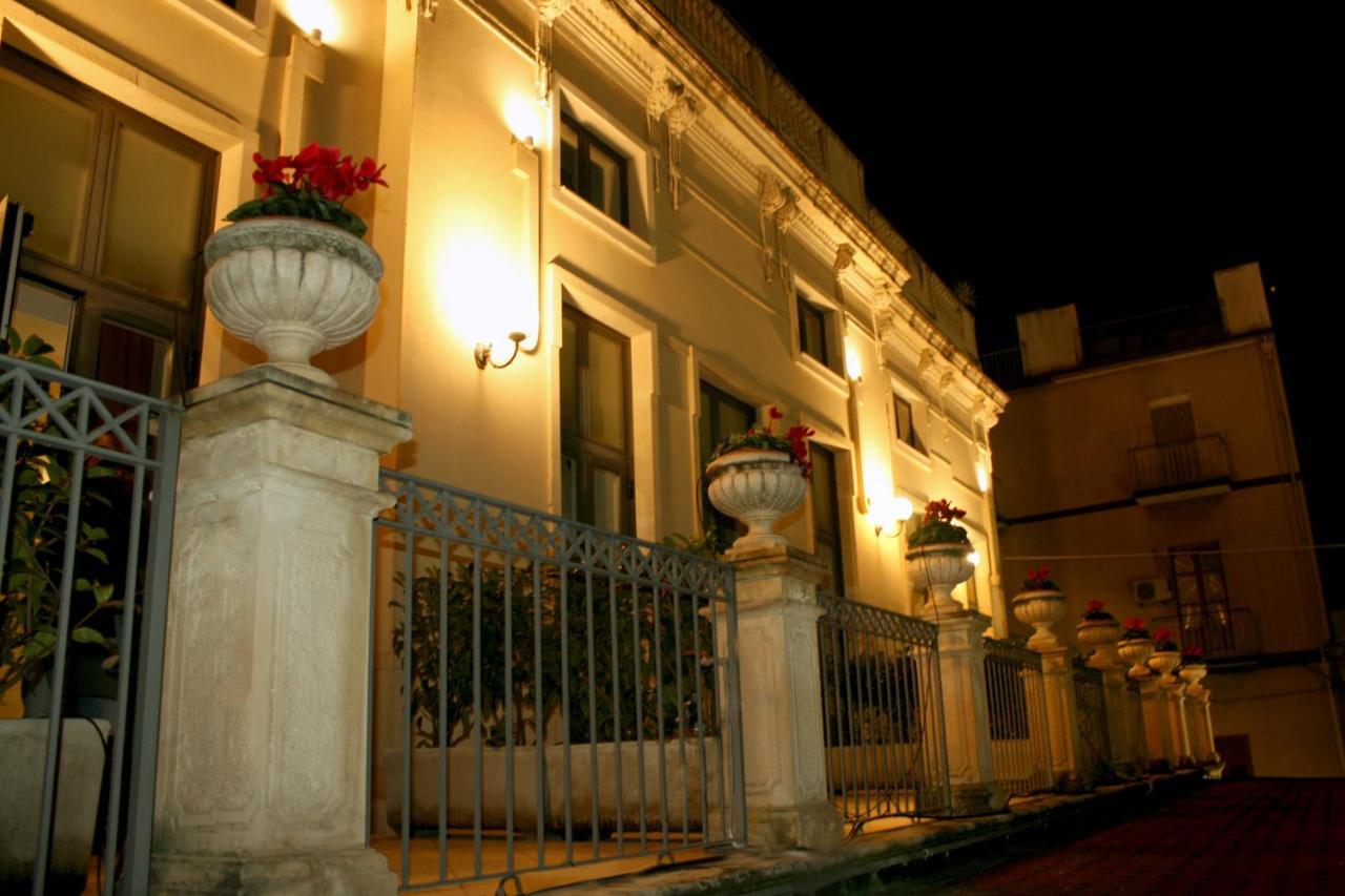 Hotel Villa Cibele カターニア エクステリア 写真